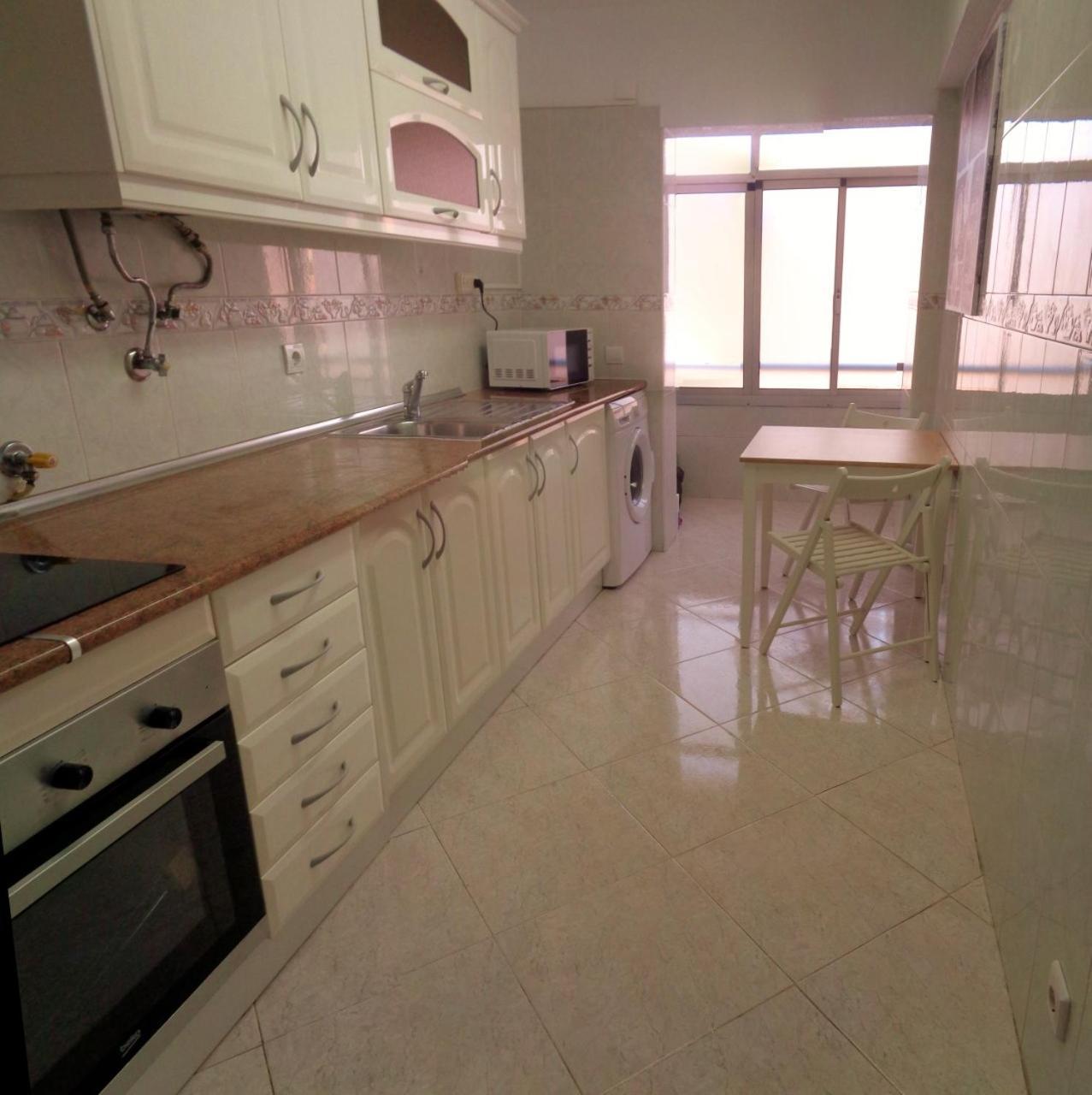 Apartment Poeta Aleixo In Фаро Екстериор снимка