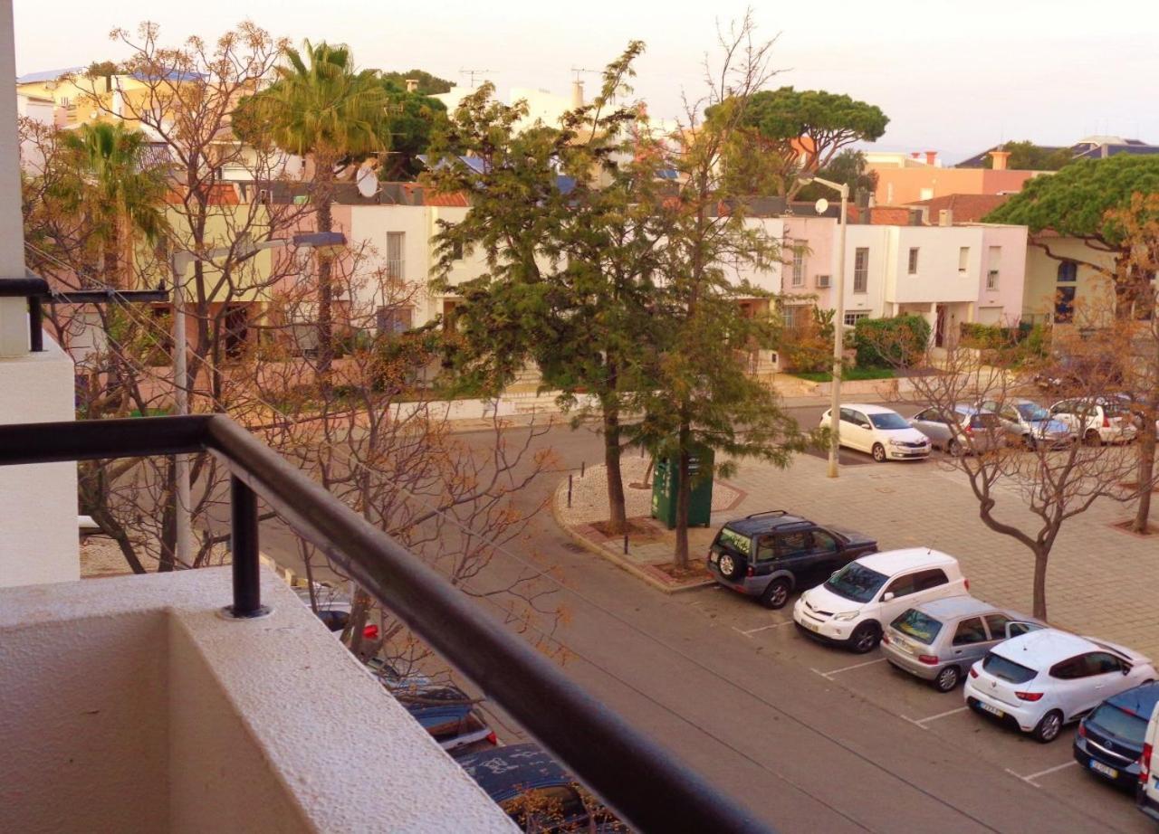 Apartment Poeta Aleixo In Фаро Екстериор снимка